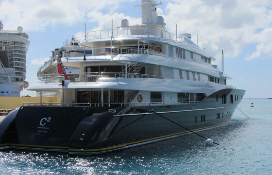 1200px-Super_Yacht_C2.JPG